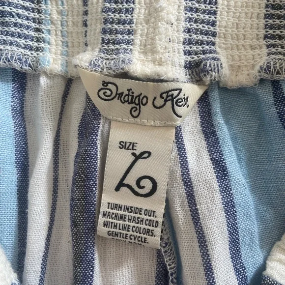 Size L flowy pants- worn once! - Picture 3 of 3